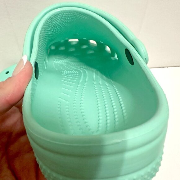 Crocs Classic Clog - Picture 12 of 12